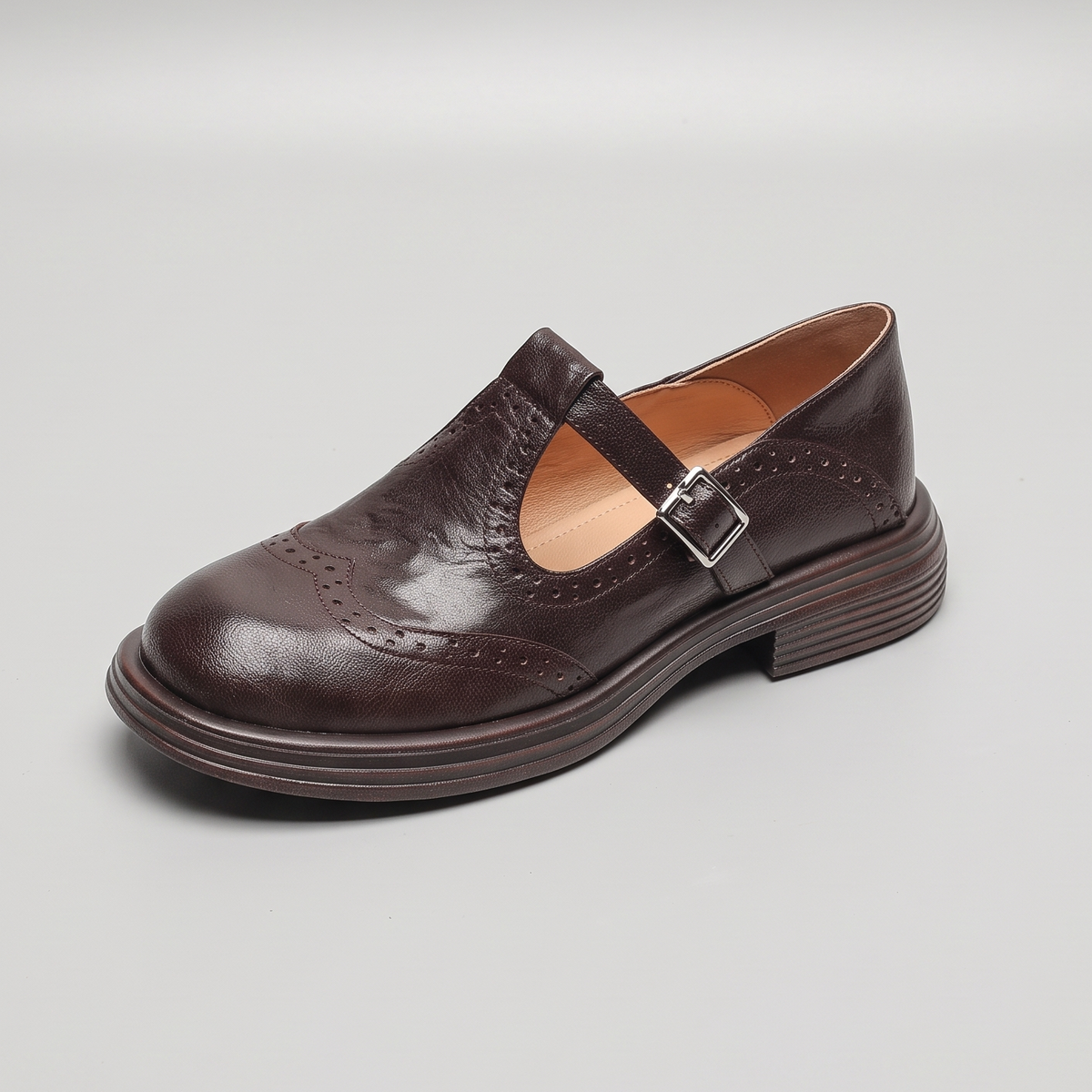 Women's Mary Jane Pumps with Brogue Detailing